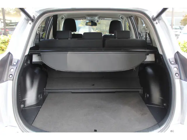 Toyota RAV4 2.5 Hybrid Energy 2018 Hybride Benzine 8