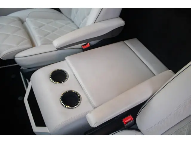 Mercedes-Benz Sprinter 319 VIP 6 persons 2022 Diesel 19