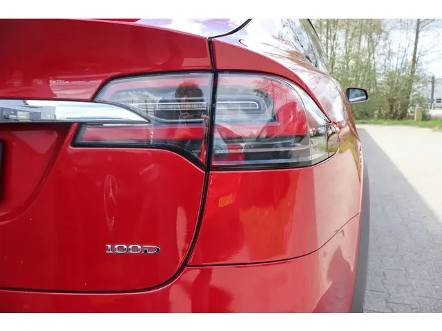 Tesla Model X 100D 7p. 2018 Elektrisch 28