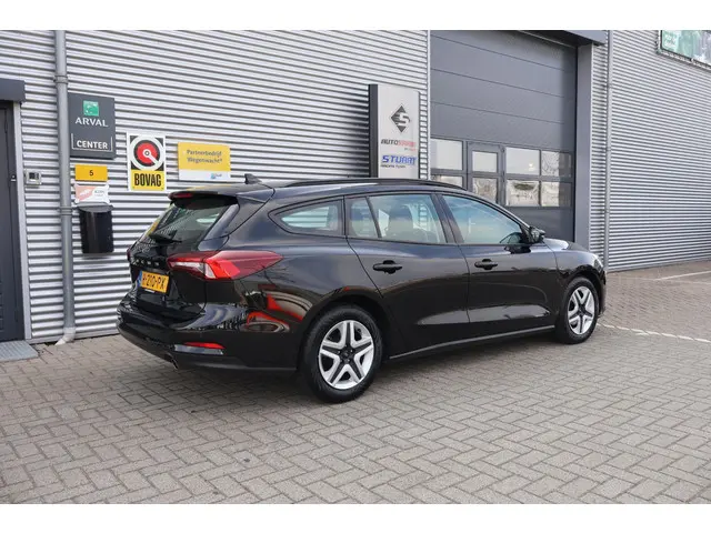 Ford Focus Wagon 1.0 EcoBoost Connected 2022 Benzine 8