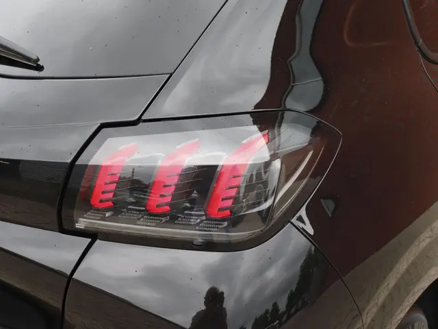 Peugeot 208 1.2 PureTech 101pk Allure Pack 2023 Benzine 13