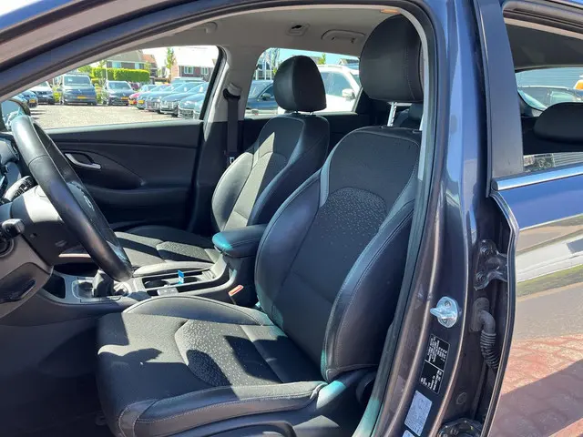 Hyundai i30 Wagon 1.0 T-GDI Premium 2020 Benzine 8