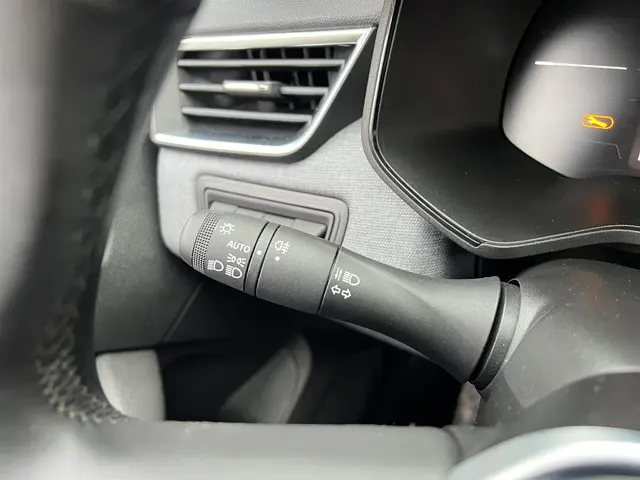 Mitsubishi Colt 1.0T MT Intense 2024 Benzine 27