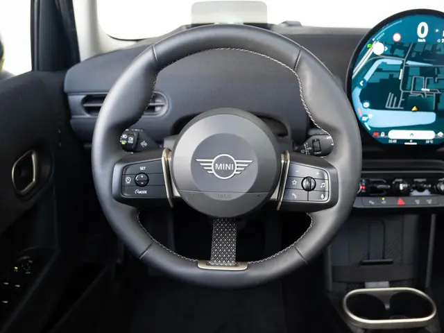 MINI 5-Deurs C 2025 Benzine 7