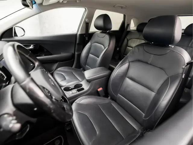 Kia Niro 1.6 GDi Hybrid Executive 2017 Hybride Benzine 16
