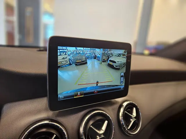 Mercedes-Benz CLA 180 Prestige 2019 Benzine 15