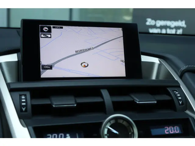 Lexus NX 300h AWD Luxury Line 2015 Hybride Benzine 20