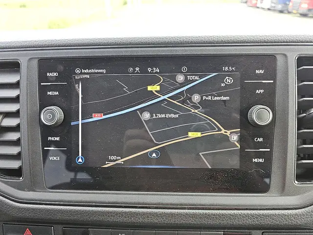 Volkswagen Crafter 35 2.0 2022 Diesel 11