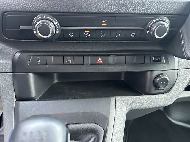 Toyota ProAce Worker 2.0 D-4D 145PK 2022 Diesel 26