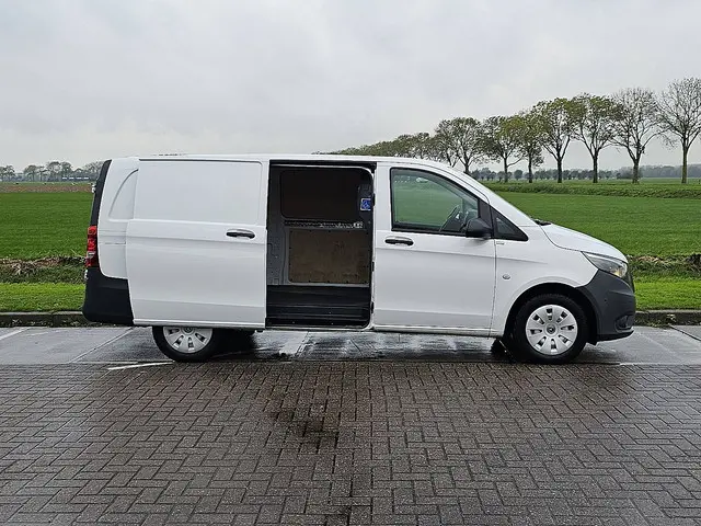 Mercedes-Benz Vito 114 2021 Diesel 13
