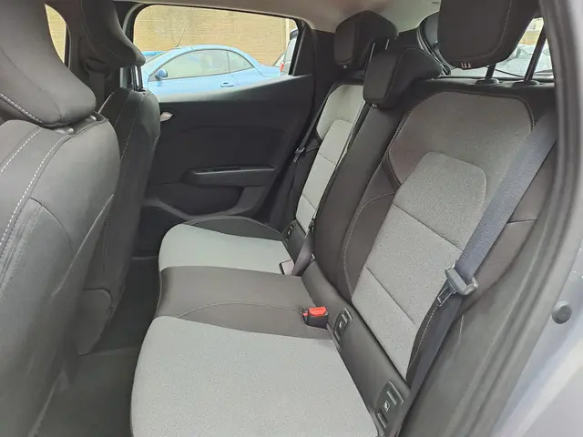 Renault Clio 1.0 TCe 90 GPF evolution 2025 Benzine 10