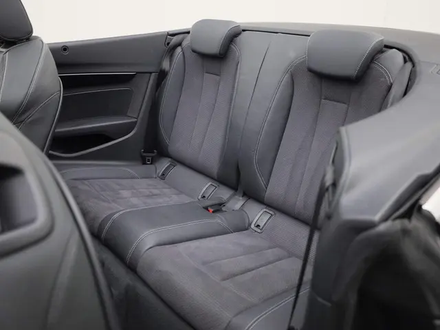 Audi A5 Cabriolet 35 TFSI/150PK S edition 2024 Benzine 25