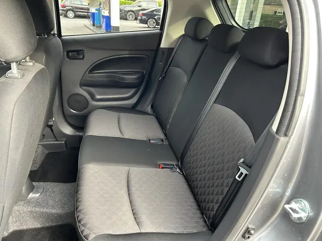 Mitsubishi Space Star 1.2 Active 2021 Benzine 13