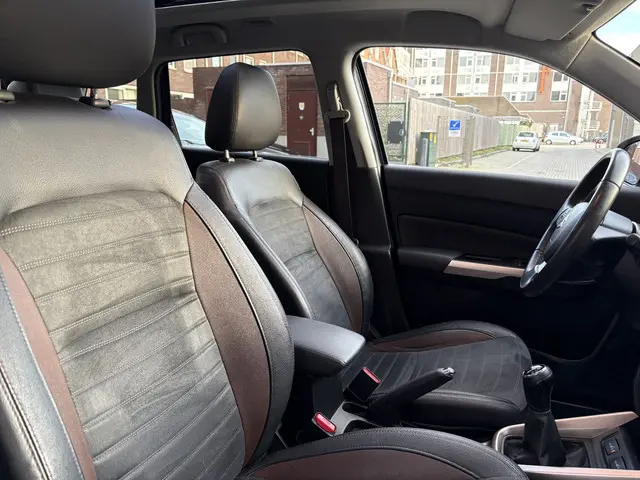 Suzuki Vitara 1.6 High Executive Allgrip 2017 Benzine 11