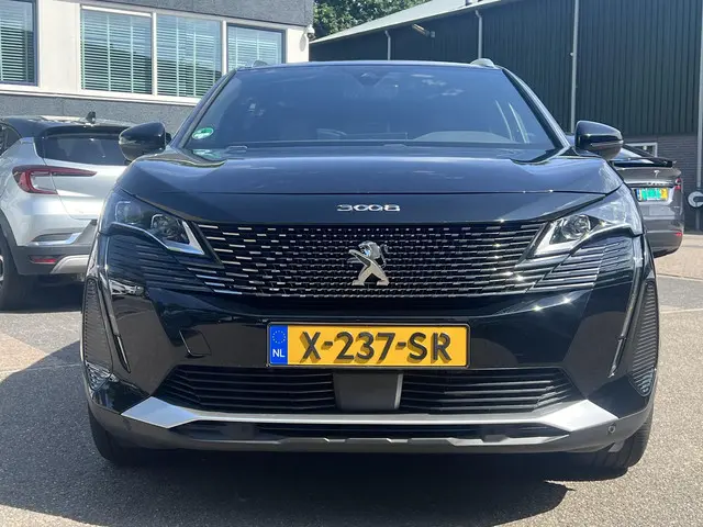 Peugeot 3008 1.6 HYbrid 225 GT 2021 Hybride Benzine 2