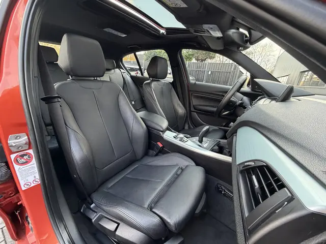 BMW 1 Serie 116i M Sport High Executive 2014 Benzine 7