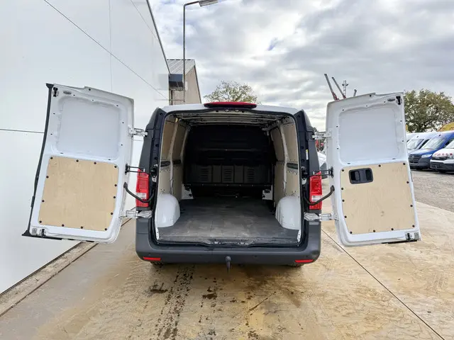 Mercedes-Benz Vito 114 2.1 CDI 2021 Diesel 11