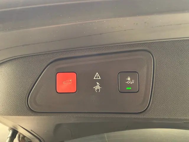 Peugeot 3008 1.6 GT Line Automaat 2018 Benzine 17