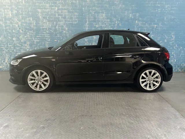 Audi A1 Sportback 1.0 TFSI Sport S LINE PRO 2016 Benzine 4