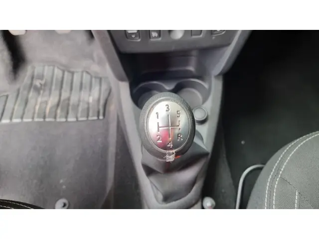Dacia Logan MCV 0.9 TCe Prestige 2014 Benzine 14