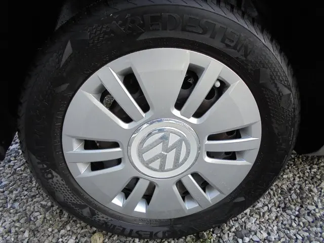 Volkswagen up! 1.0 BMT move up! 2018 Benzine 10