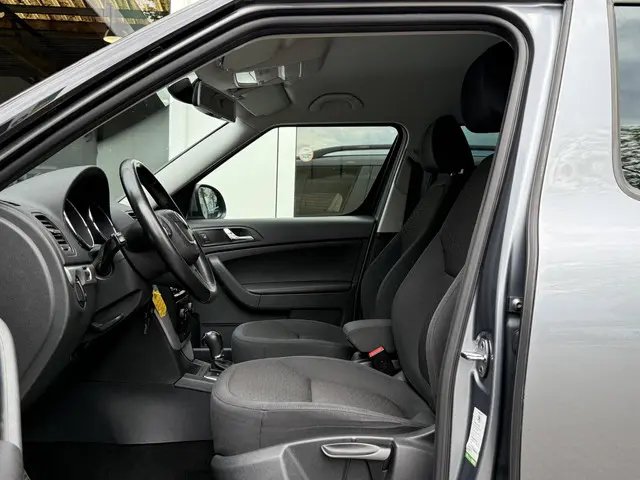 Škoda Yeti 1.2 TSI Elegance DSG 2013 Benzine 4