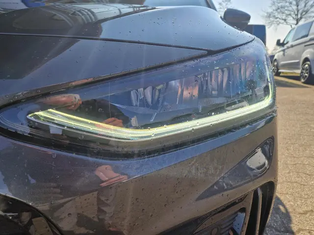 Ford Focus 1.0 EcoBoost Hybrid ST Line 2025 Benzine 5