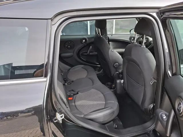 MINI Countryman Mini 1.6 Cooper S Chili JCW 2016 Benzine 19
