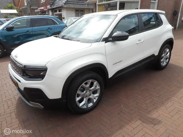 Jeep Avenger 1.2 Altitude 2023 Benzine 2