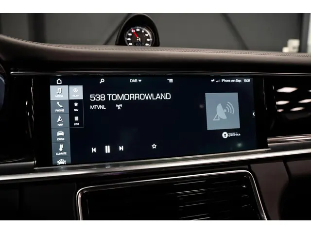 Porsche Panamera 2.9 4S 2017 Benzine 38