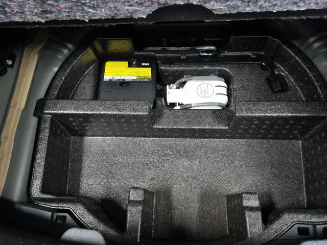 Toyota Yaris 1.3 VVT-i Style / Trekhaak / Airco 2013 Benzine 25
