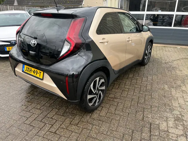 Toyota Aygo X 1.0 VVT-i MT Envy 2024 Benzine 5