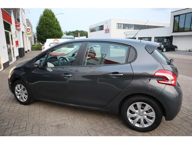 Peugeot 208 1.0 VTi Blue Lease 2013 Benzine 15