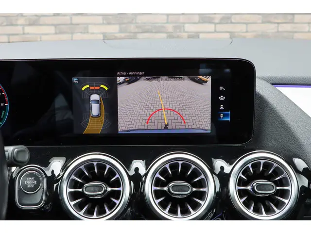 Mercedes-Benz GLA 250 e AMG Line 2022 Hybride Benzine 34