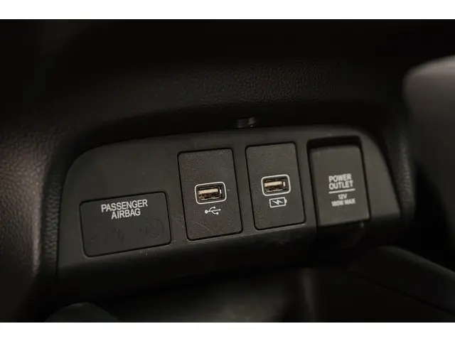Honda Jazz 1.5i e:HEV ADVANCE 2024 Hybride Benzine 24