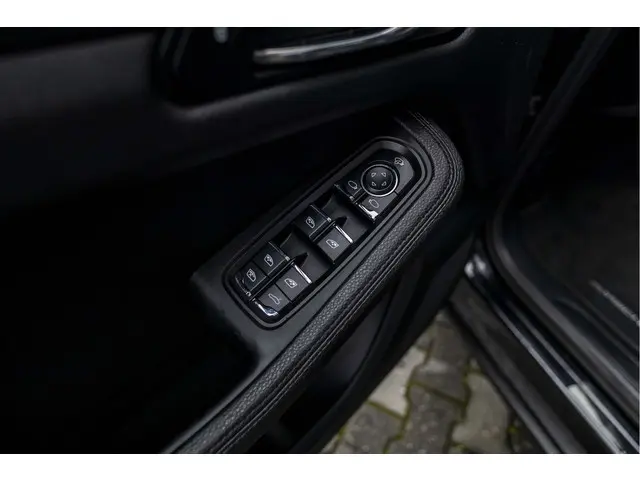 Porsche Macan 2.0 2018 Benzine 21