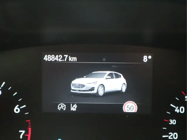 Ford Focus 1.0 EcoBoost Hybrid 2024 Hybride Benzine 42