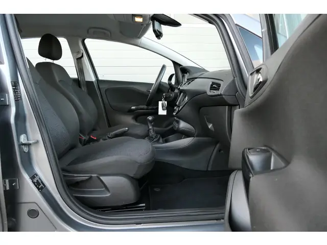 Opel Corsa 1.4 Favourite 2018 Benzine 36