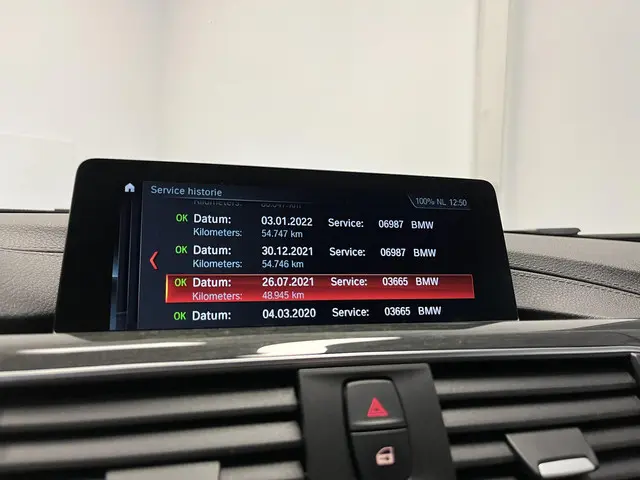 BMW 3 Serie Touring 330i M Sport Edition 2018 Benzine 21