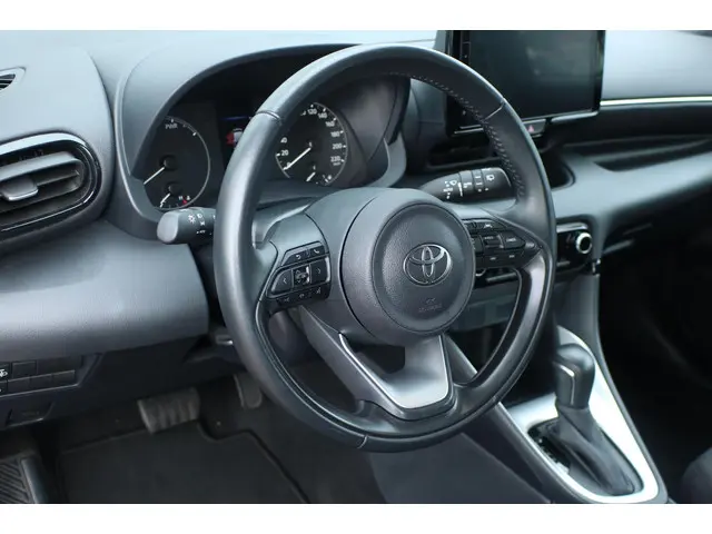 Toyota Yaris 1.5 Hybrid 115 Active 2024 Hybride Benzine 22