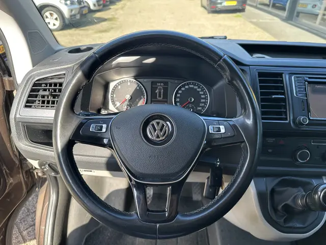 Volkswagen Transporter buscamper 2016 Diesel 13