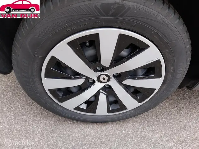 Renault Clio 1.0 TCe 90 Equilibre 2023 Benzine 8