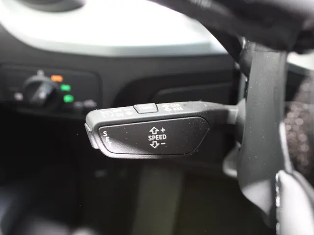 Audi Q2 35 TFSI Edition one 2025 Benzine 24