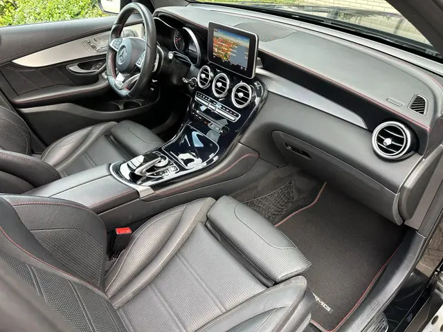 Mercedes-Benz GLC AMG 43 4MATIC / PANO 2016 Benzine 18