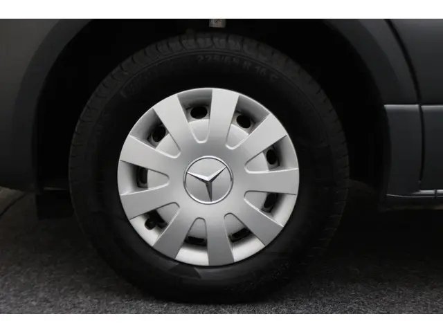 Mercedes-Benz Sprinter 214 2.2 CDI L1H1 2021 Diesel 25