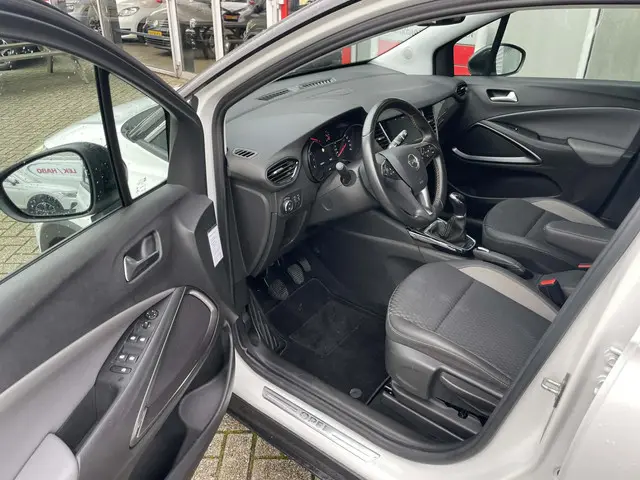 Opel Crossland X 3
