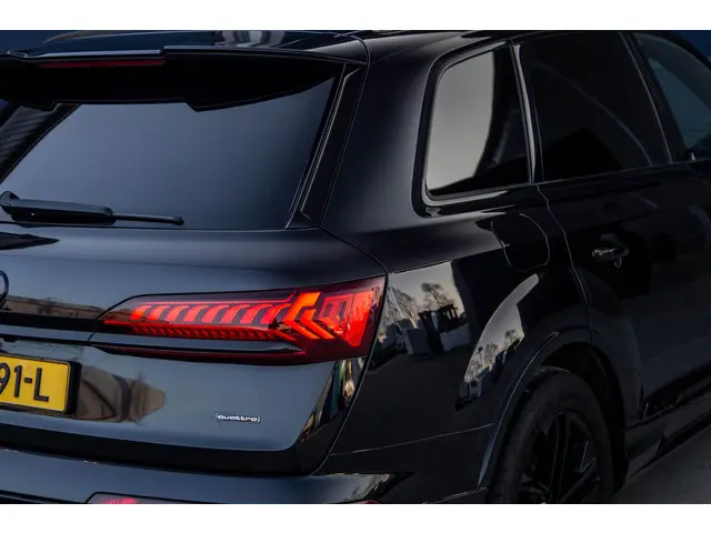 Audi Q7 SQ7 S-Line Grijs kenteken 2020 Diesel 7