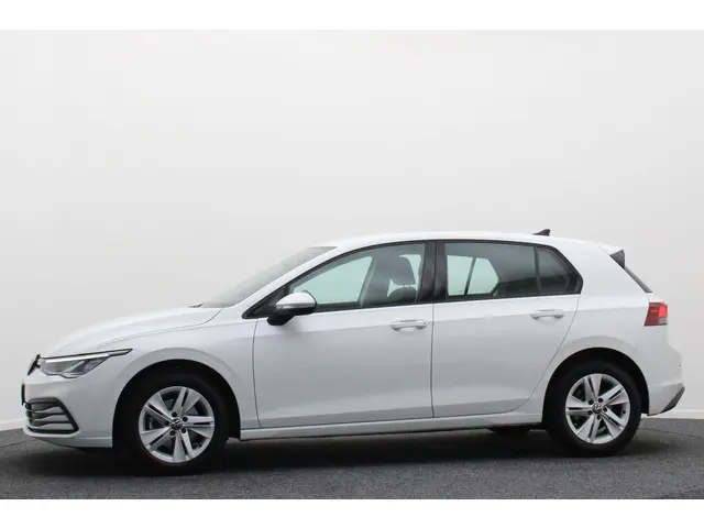 Volkswagen Golf 1.0 TSI Life 2021 Benzine 8