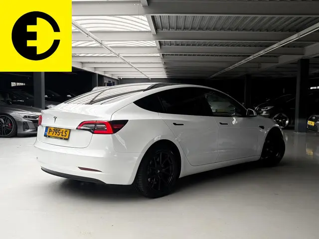 Tesla Model 3 Standard RWD Plus 60 kWh 2021 Elektrisch 14