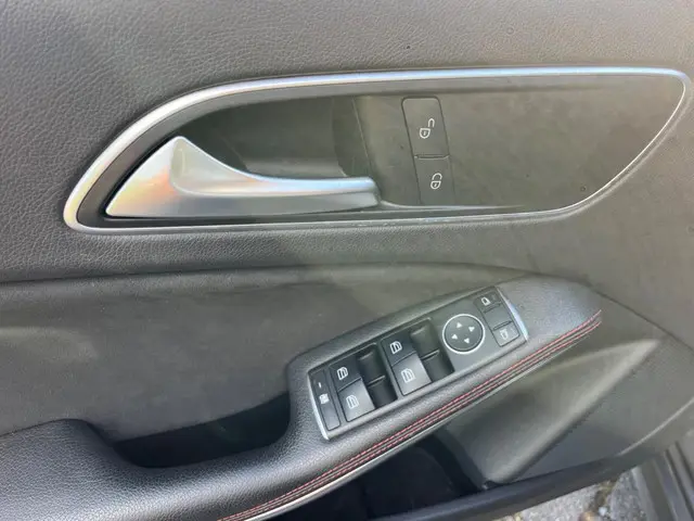 Mercedes-Benz A-Klasse AMG Pakket 2015 Benzine 11